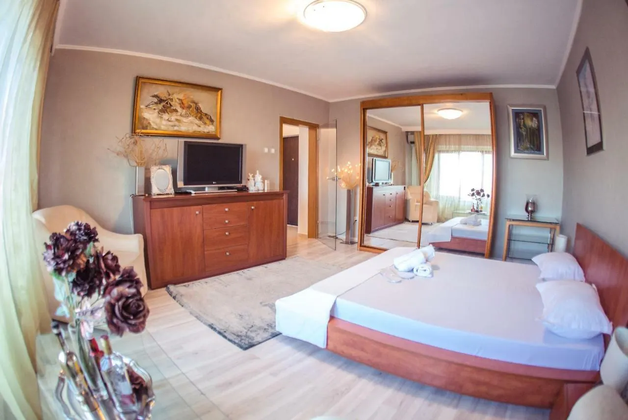 Dream Residence Romantic 부쿠레슈티 아파트